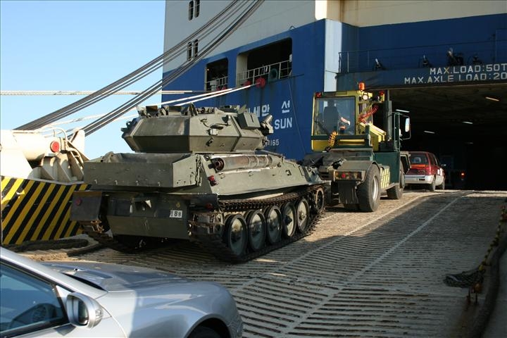 Scimitars Handled by SKILL Express Freight from Antwerp